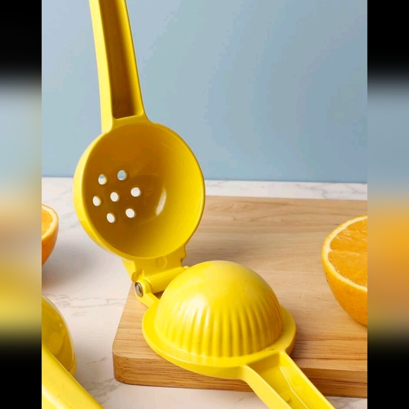 🍉5 for $25* Hand Juicer - Picture 2 of 4